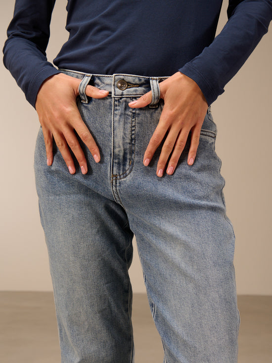 Loose jeans