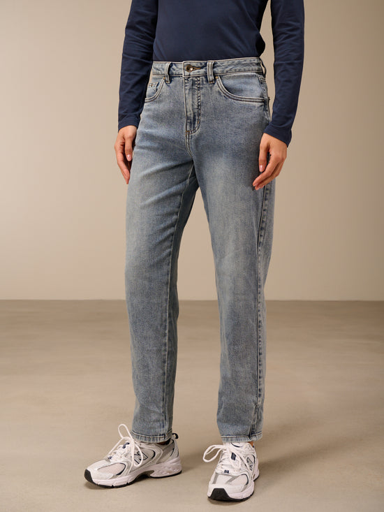 Loose jeans