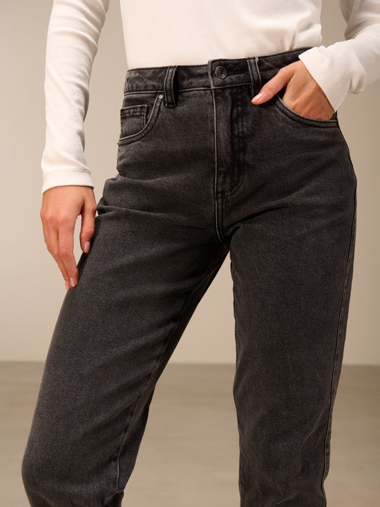 Loose jeans