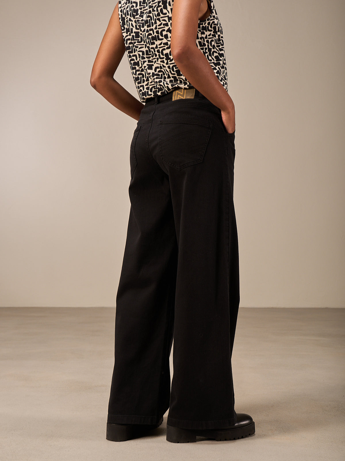 Pantaloni wide leg