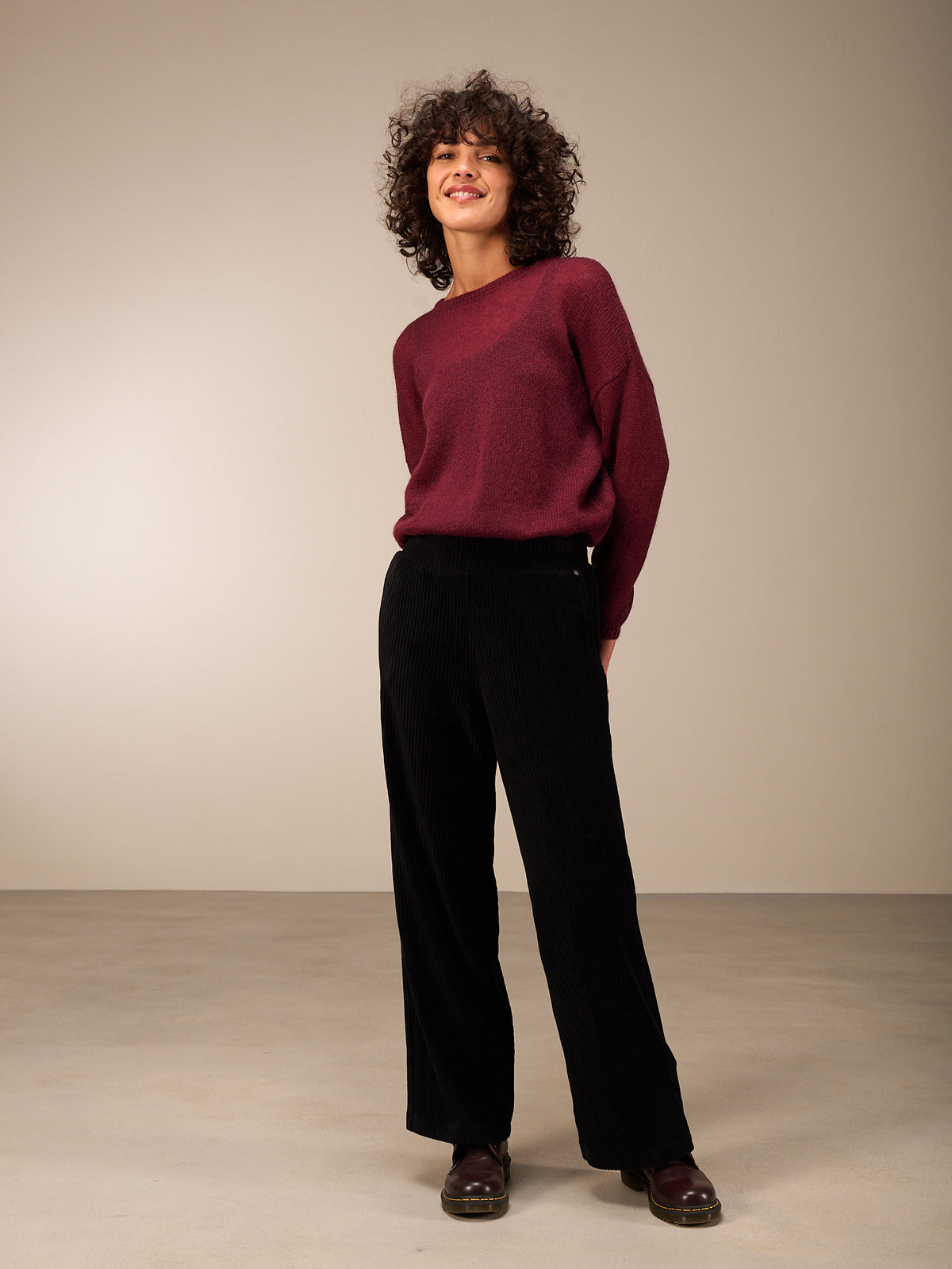 Wide-leg trousers