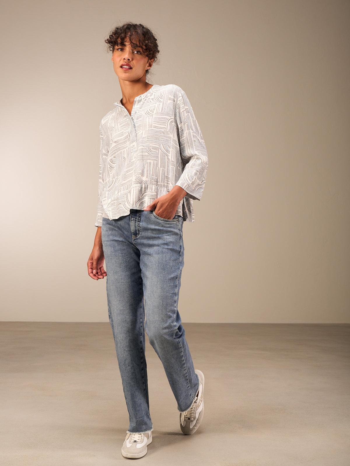 blouse à manches 3/4