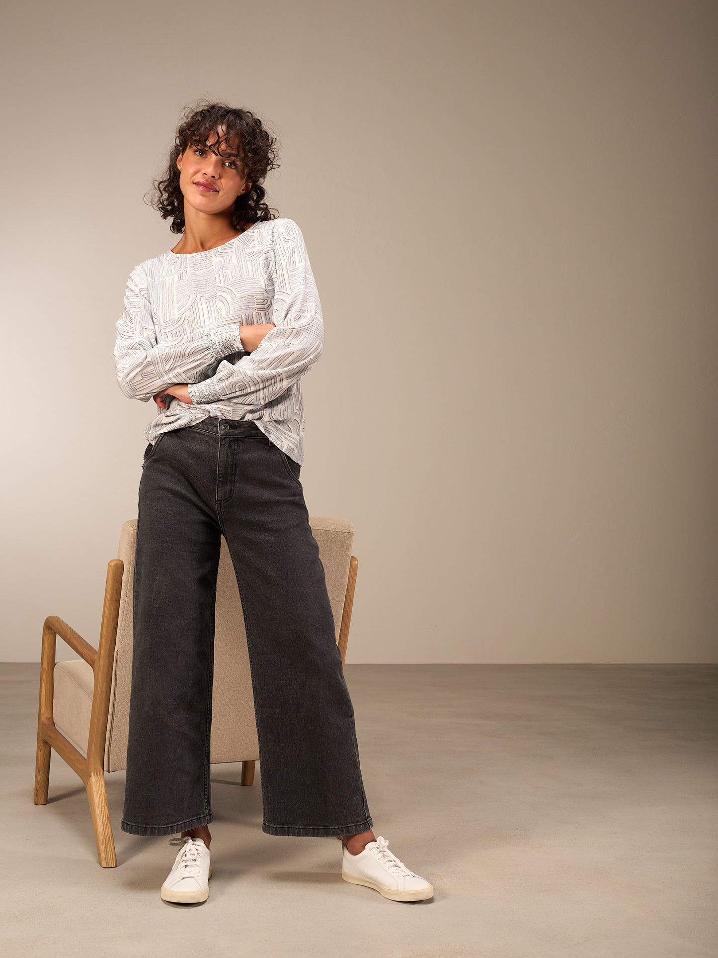 Blusa con scollo rotondo