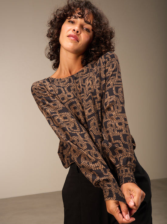 Blusa con scollo rotondo