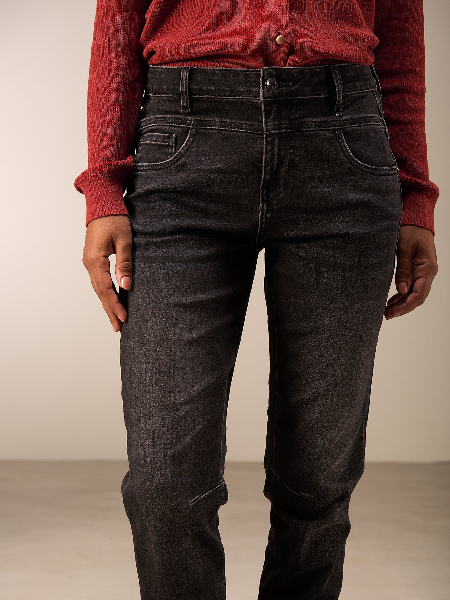 Tapered jeans