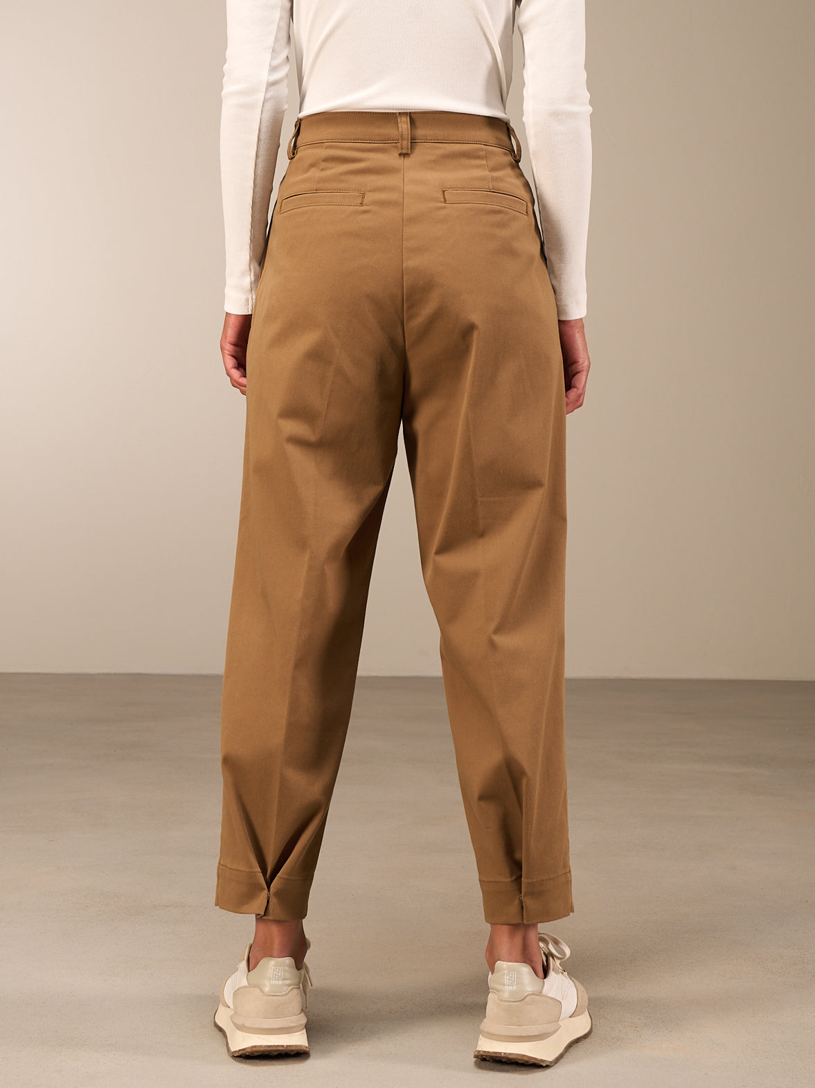 Pantaloni barrel fit