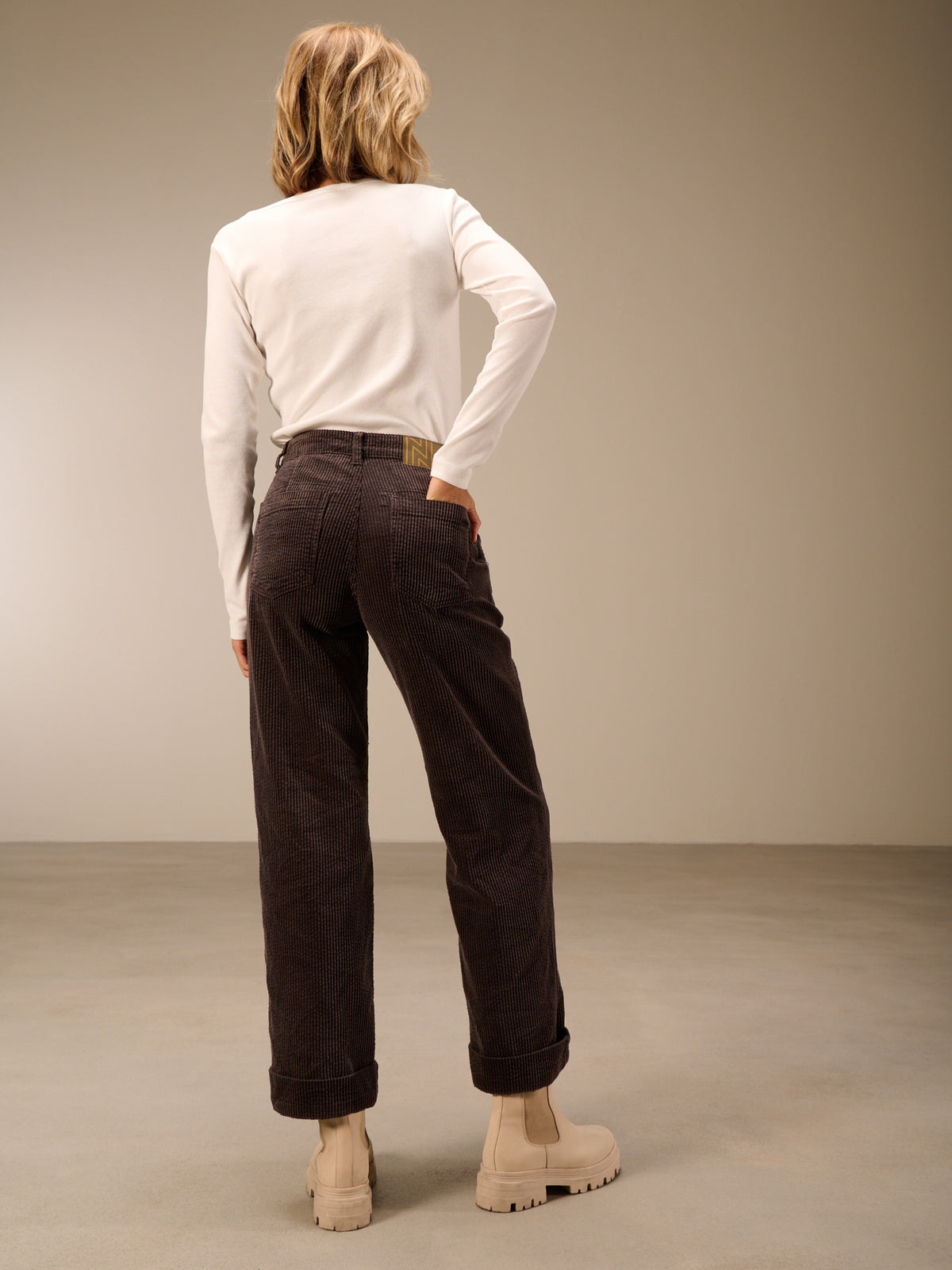Pantaloni dritti