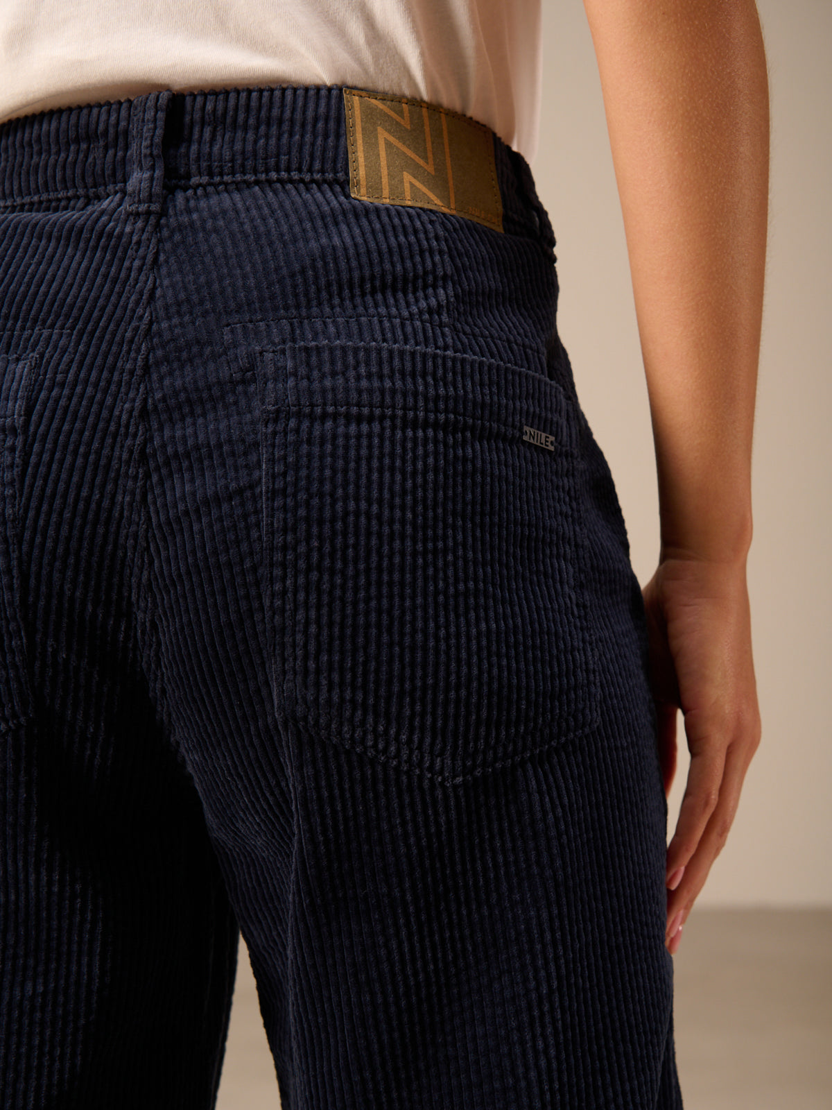 Pantaloni dritti