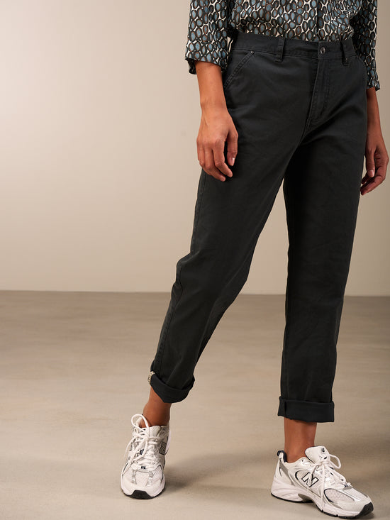 Loose pants