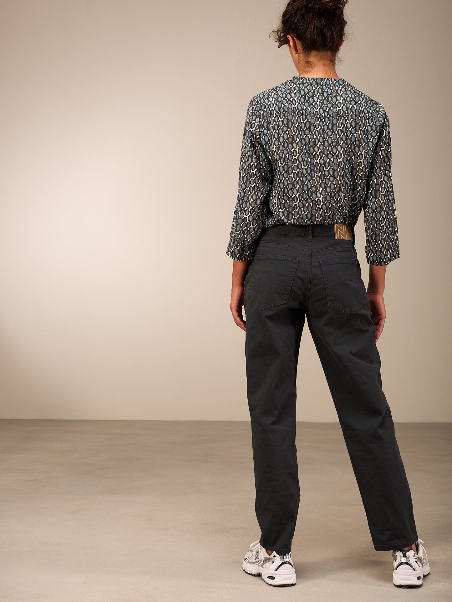 Loose pants