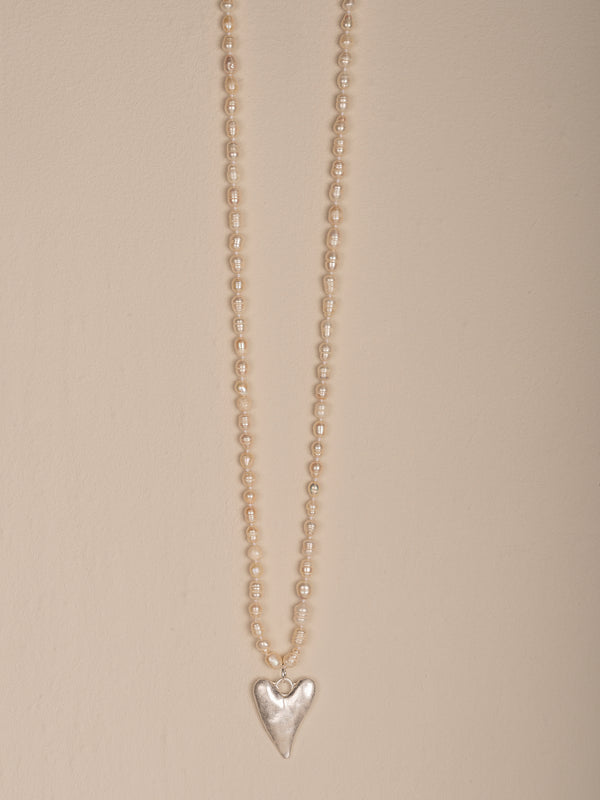 Necklace with pendant