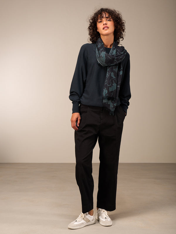 Wool scarf