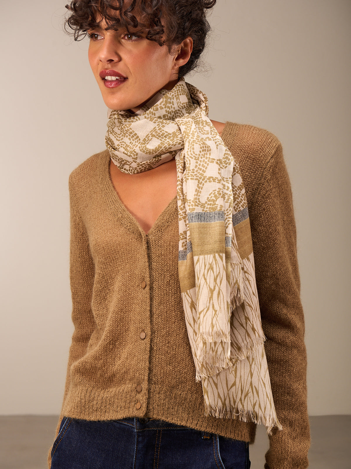 Wool scarf