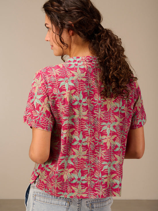 Short-sleeved blouse