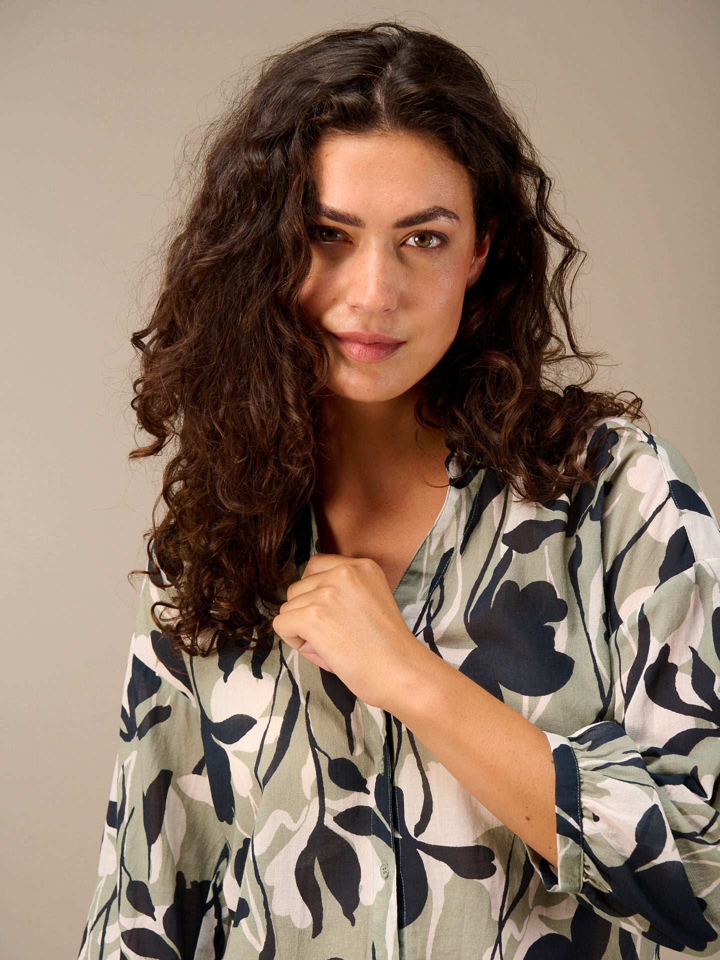 Bluse mit Knopfleiste