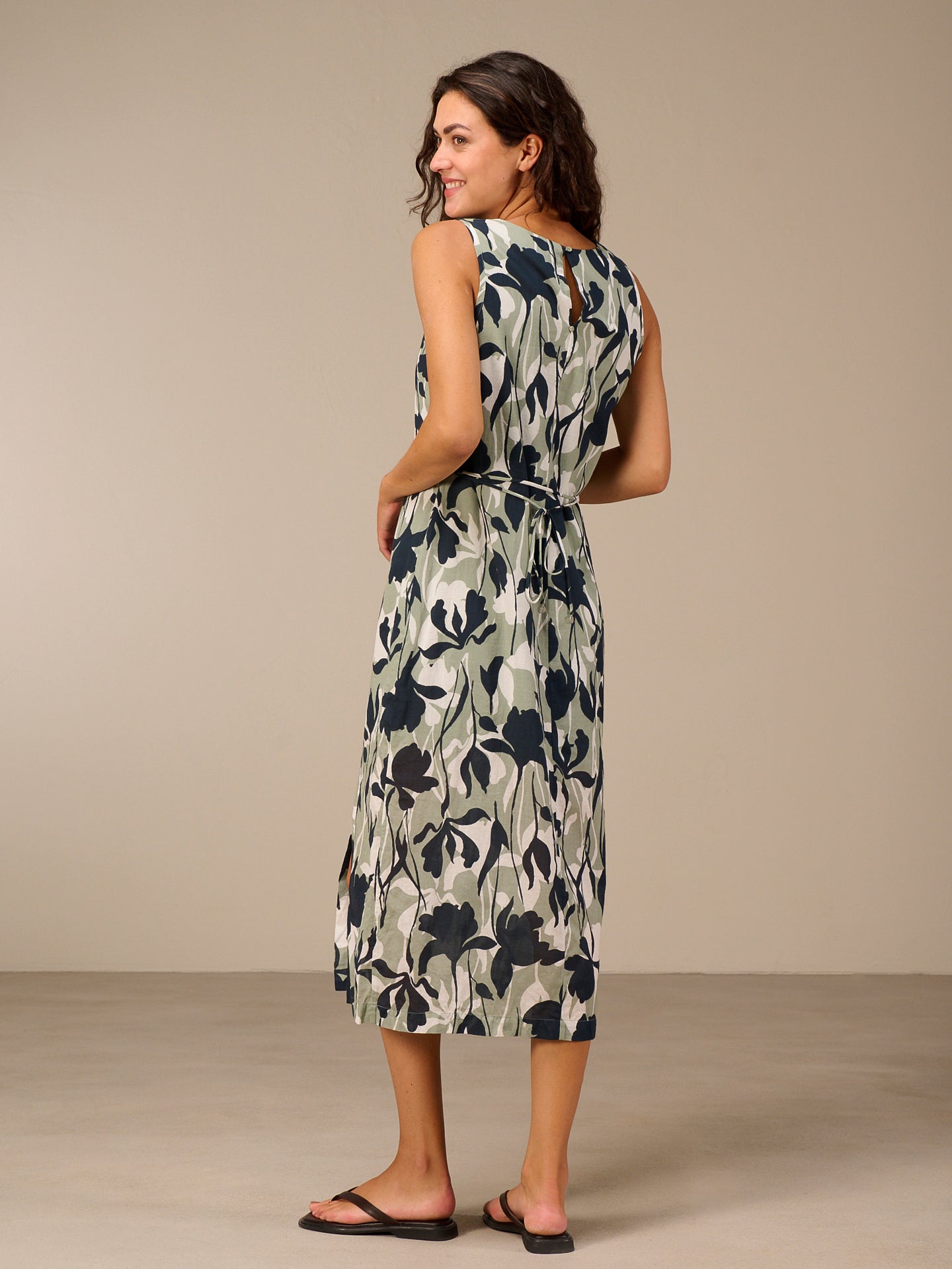 Kleid mit Rundhals
