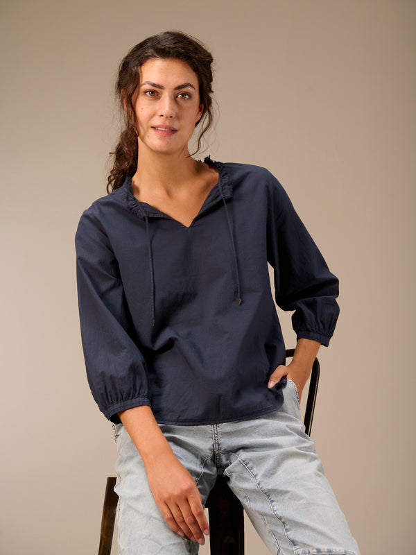 blouse avec col en V