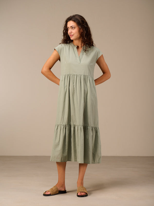 Kleid mit V-Ausschnitt