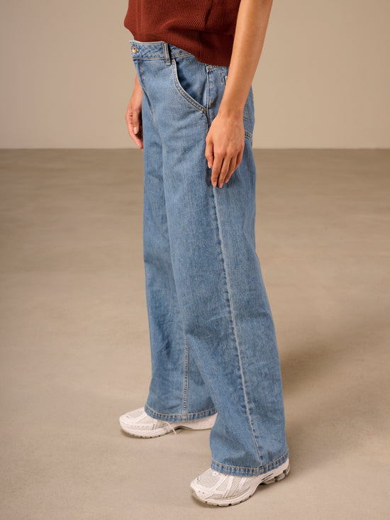 Wide-leg jeans