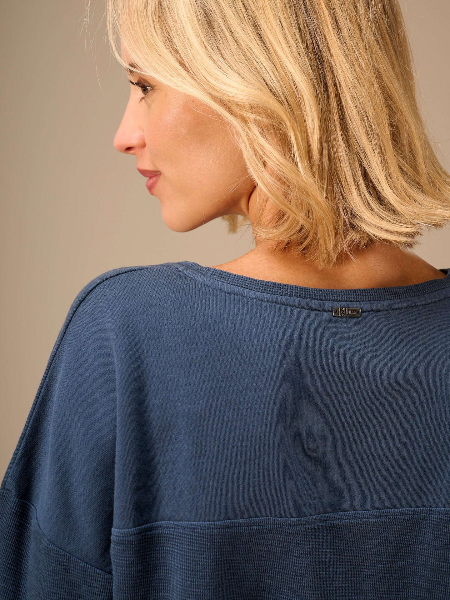 Long-sleeved shirt