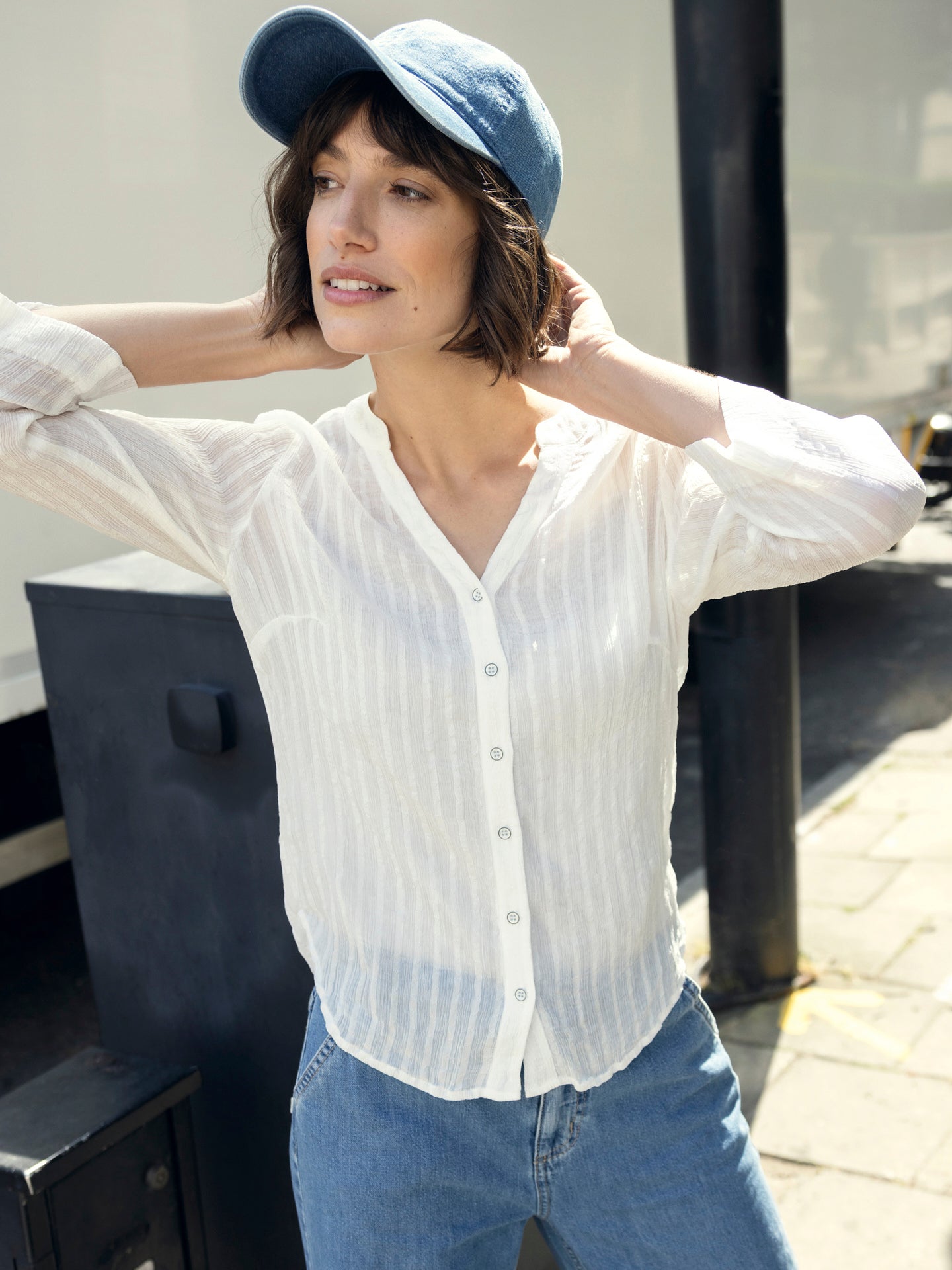 Blusa con scollo a V