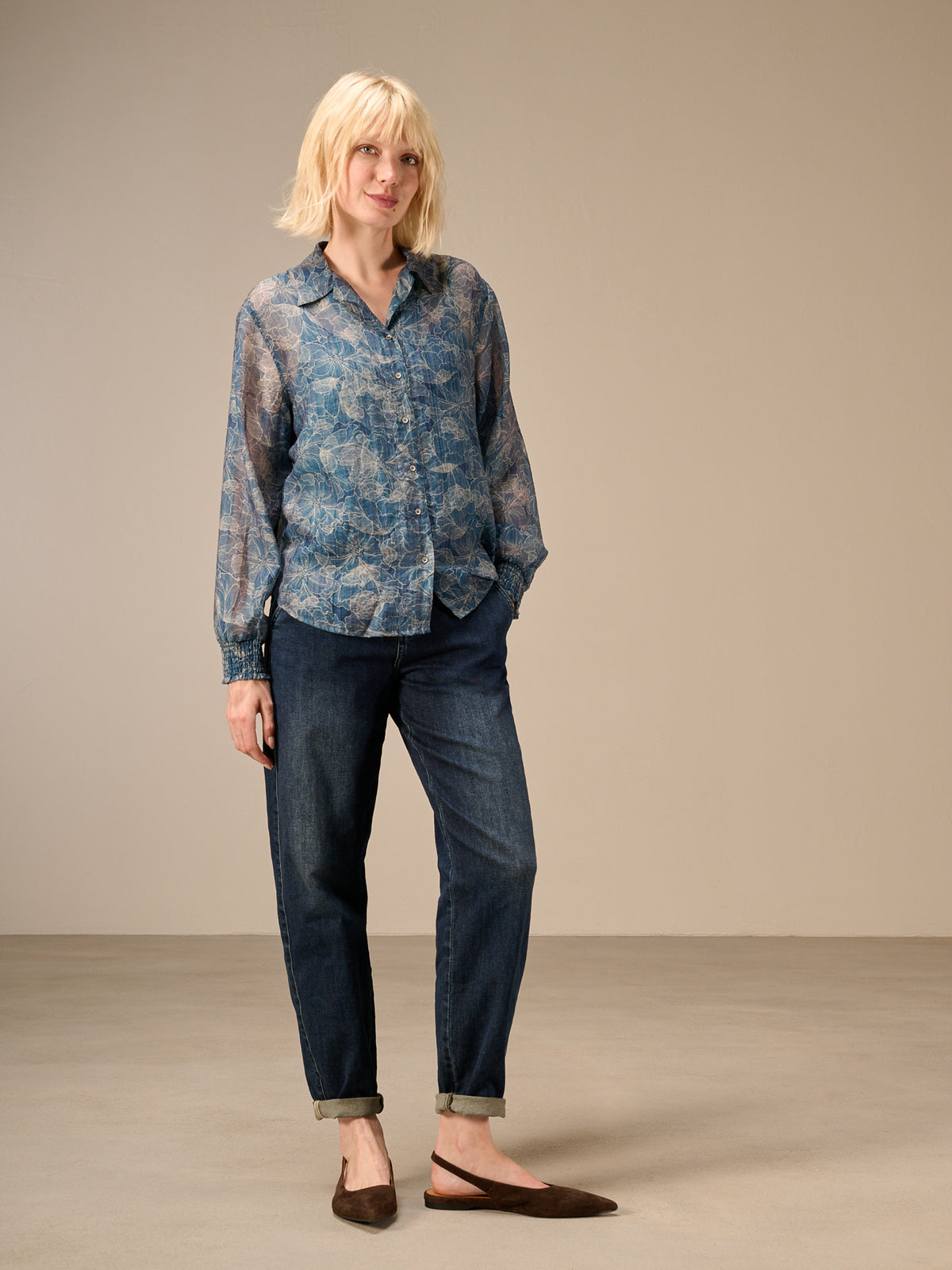 Blouse with check pattern