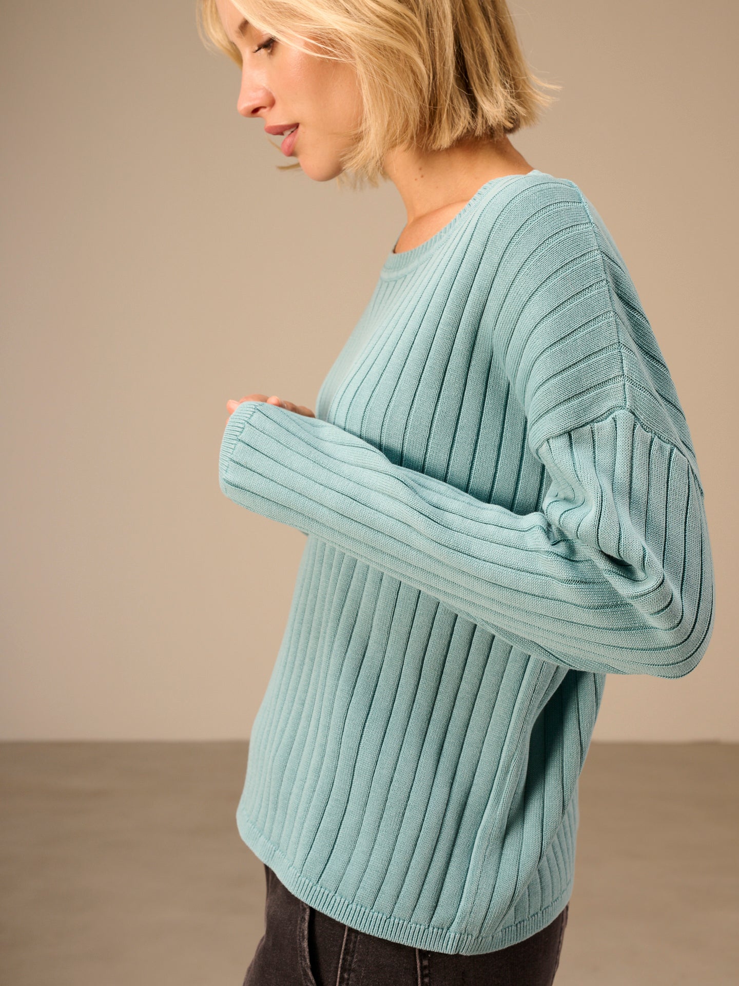 Round-neck sweater