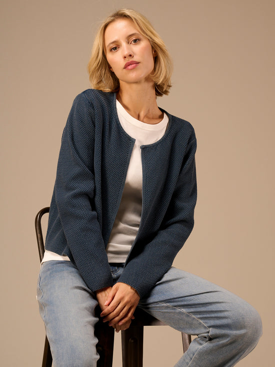 Round-neck cardigan