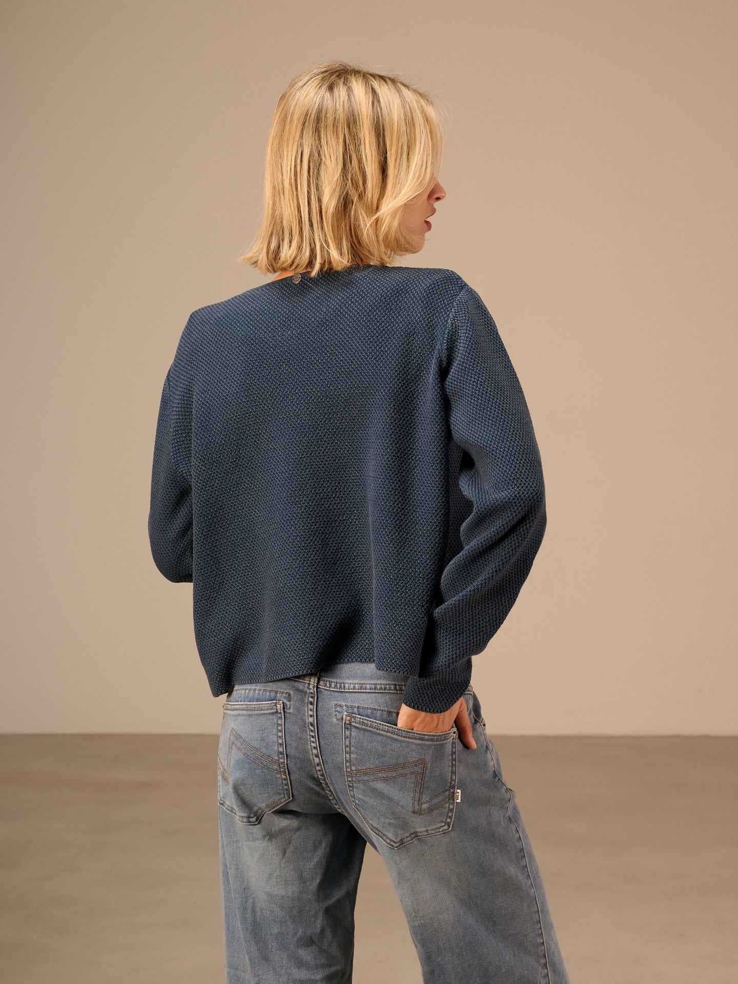 Giacca in maglia con scollo rotondo