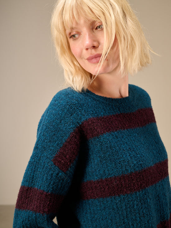 Knitted sweater with wool