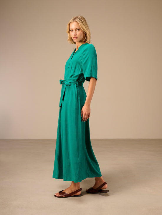 Kleid mit Kragen