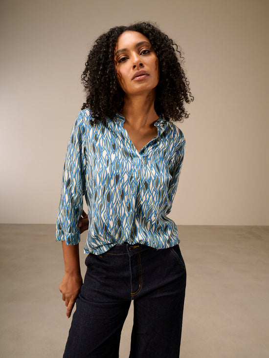 Bluse mit Stehkragen