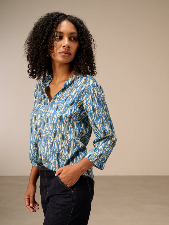 Bluse mit Stehkragen