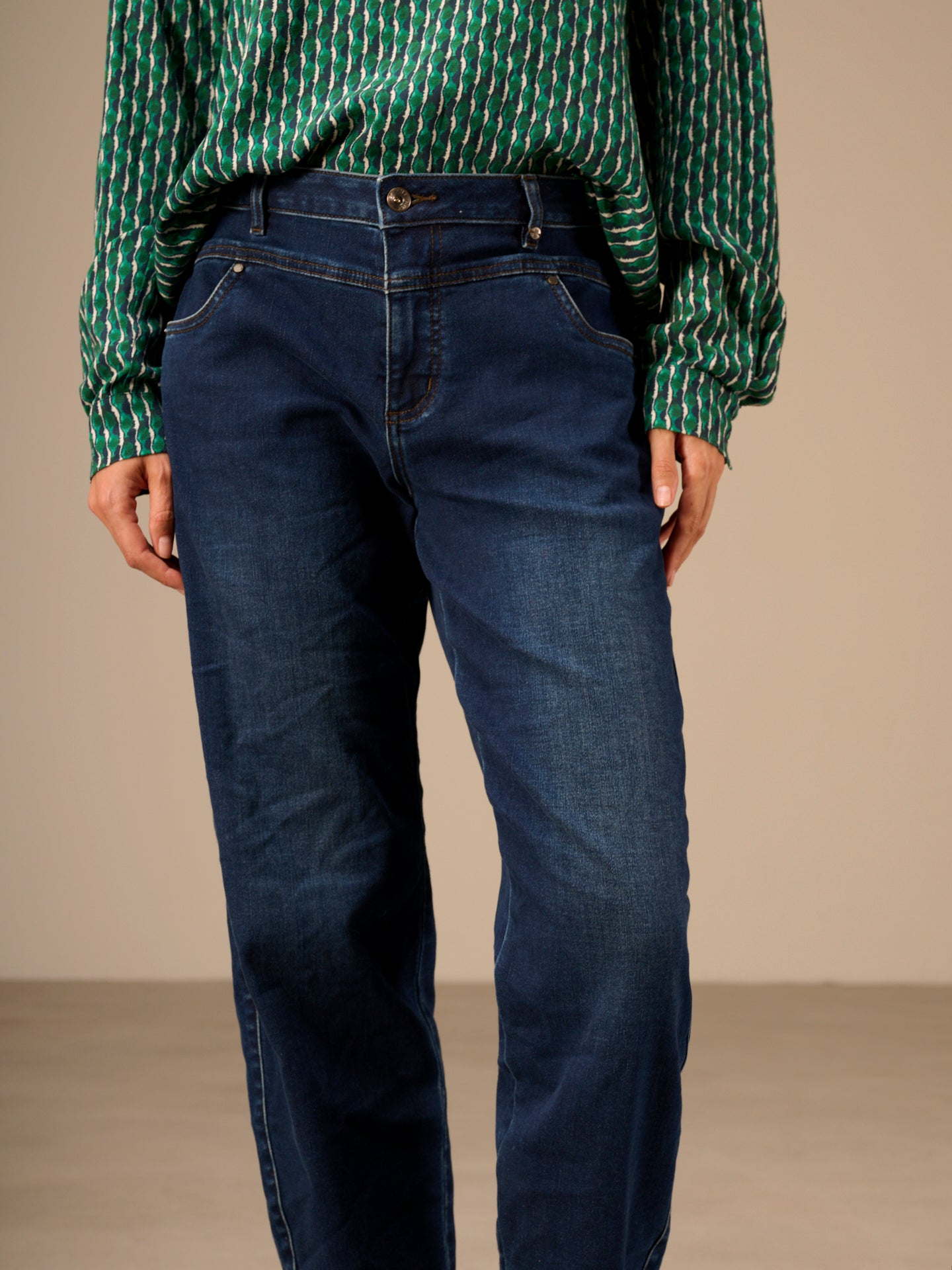 Jeans barrel fit