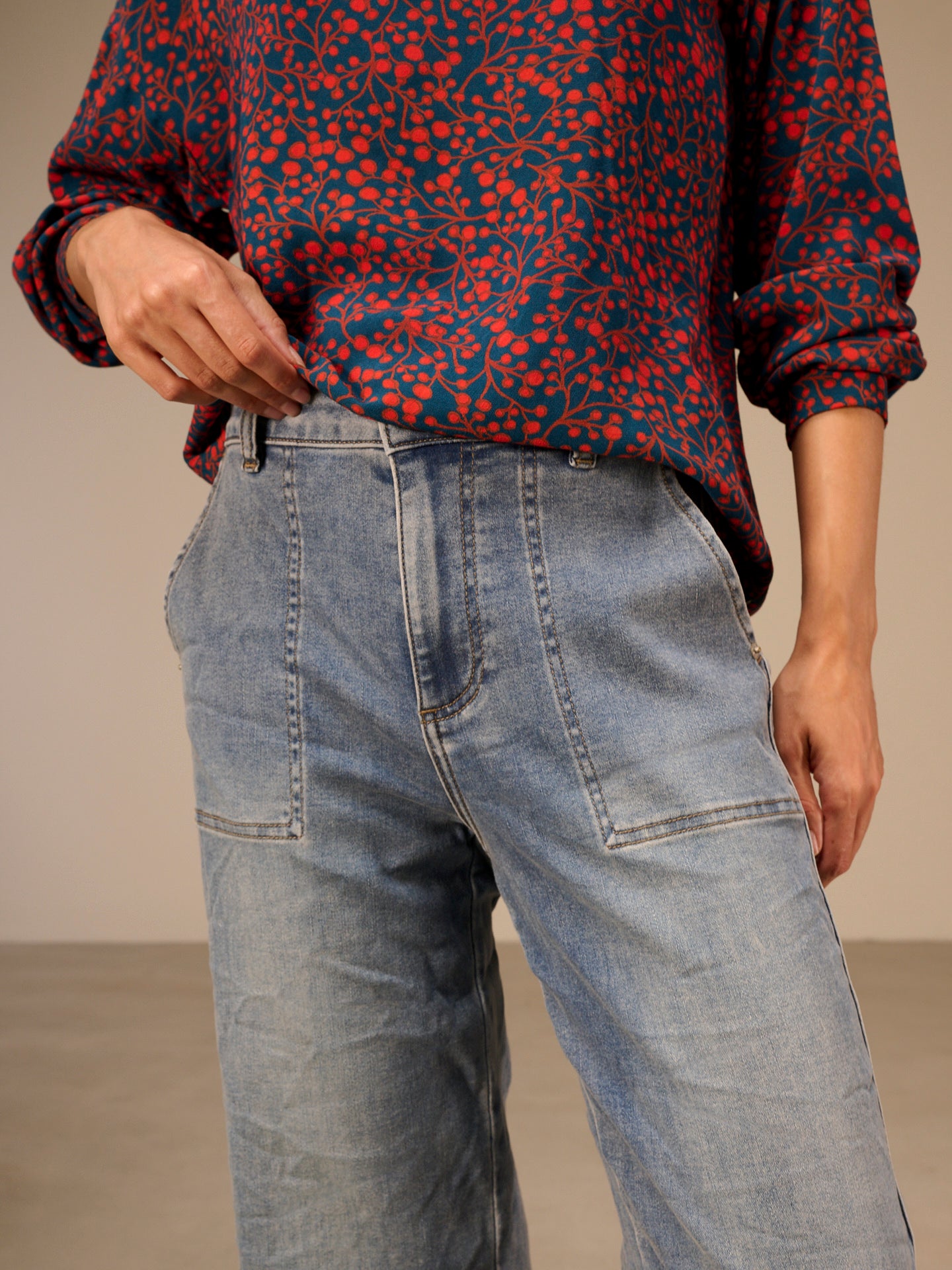 Wide-leg pants