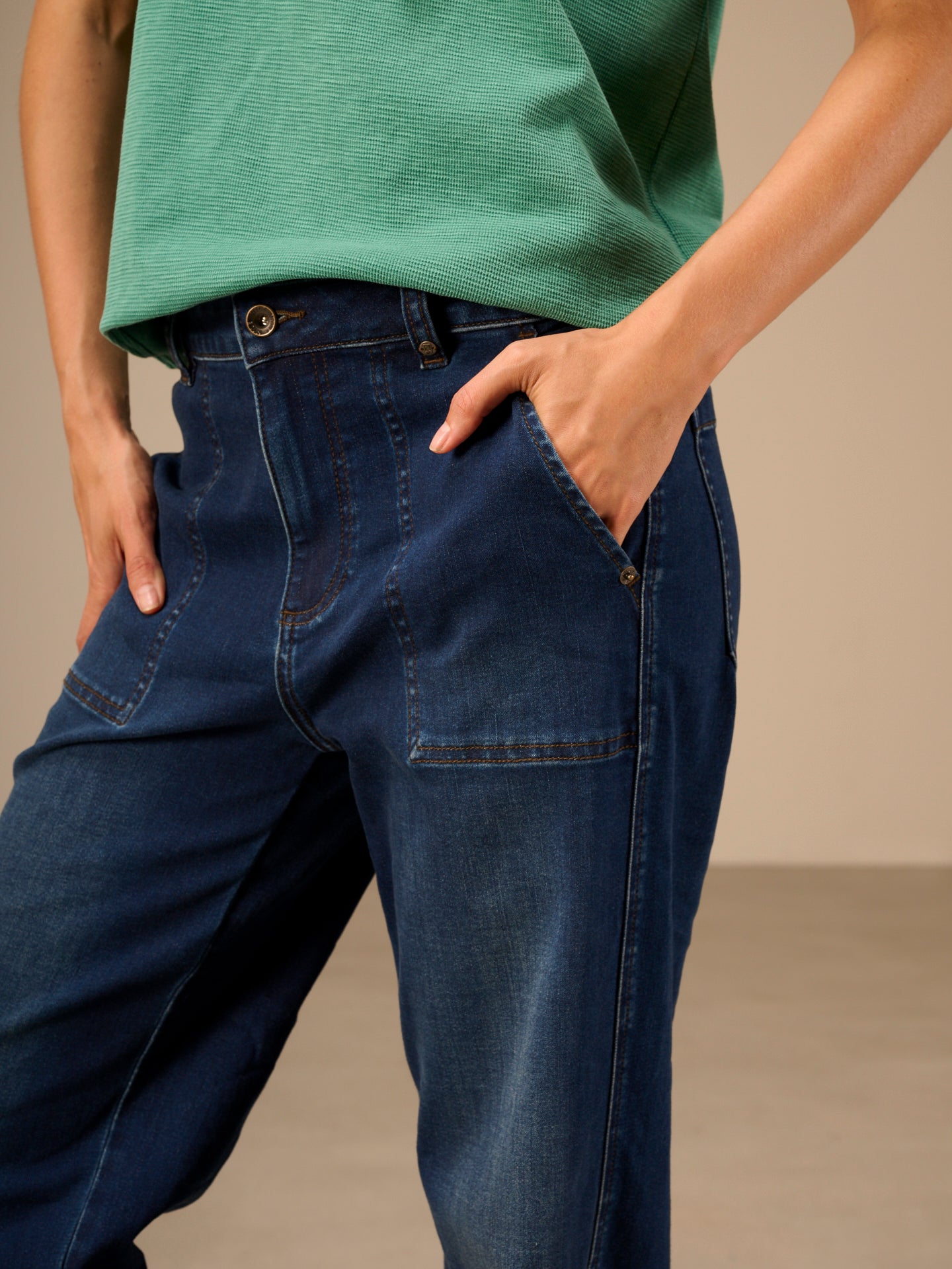 Wide-leg pants