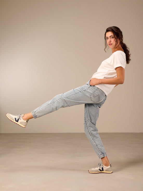 Loose jeans