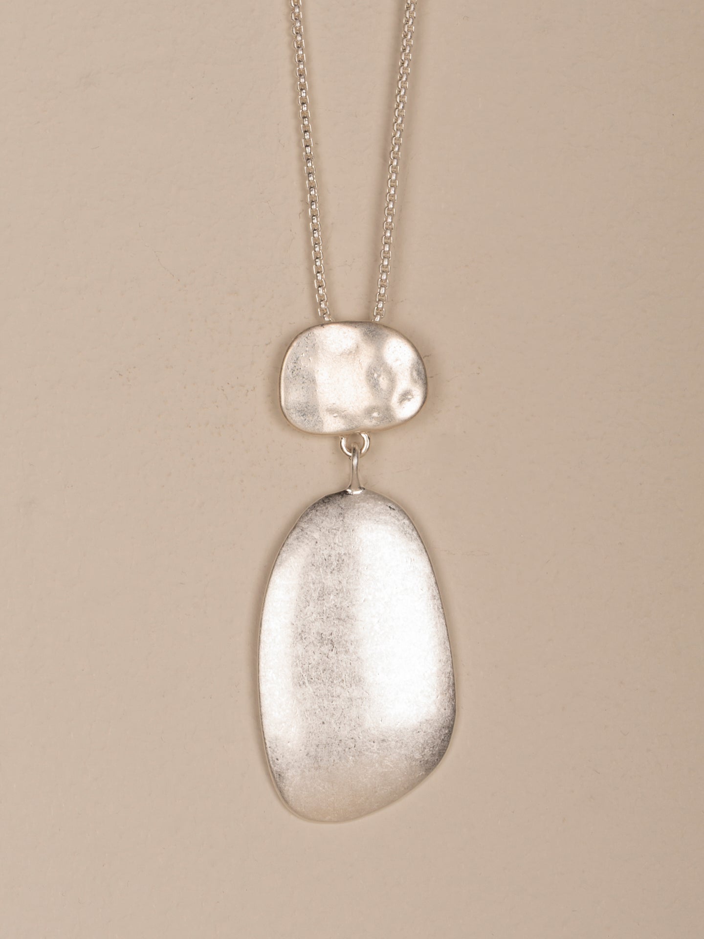Collana con ciondolo