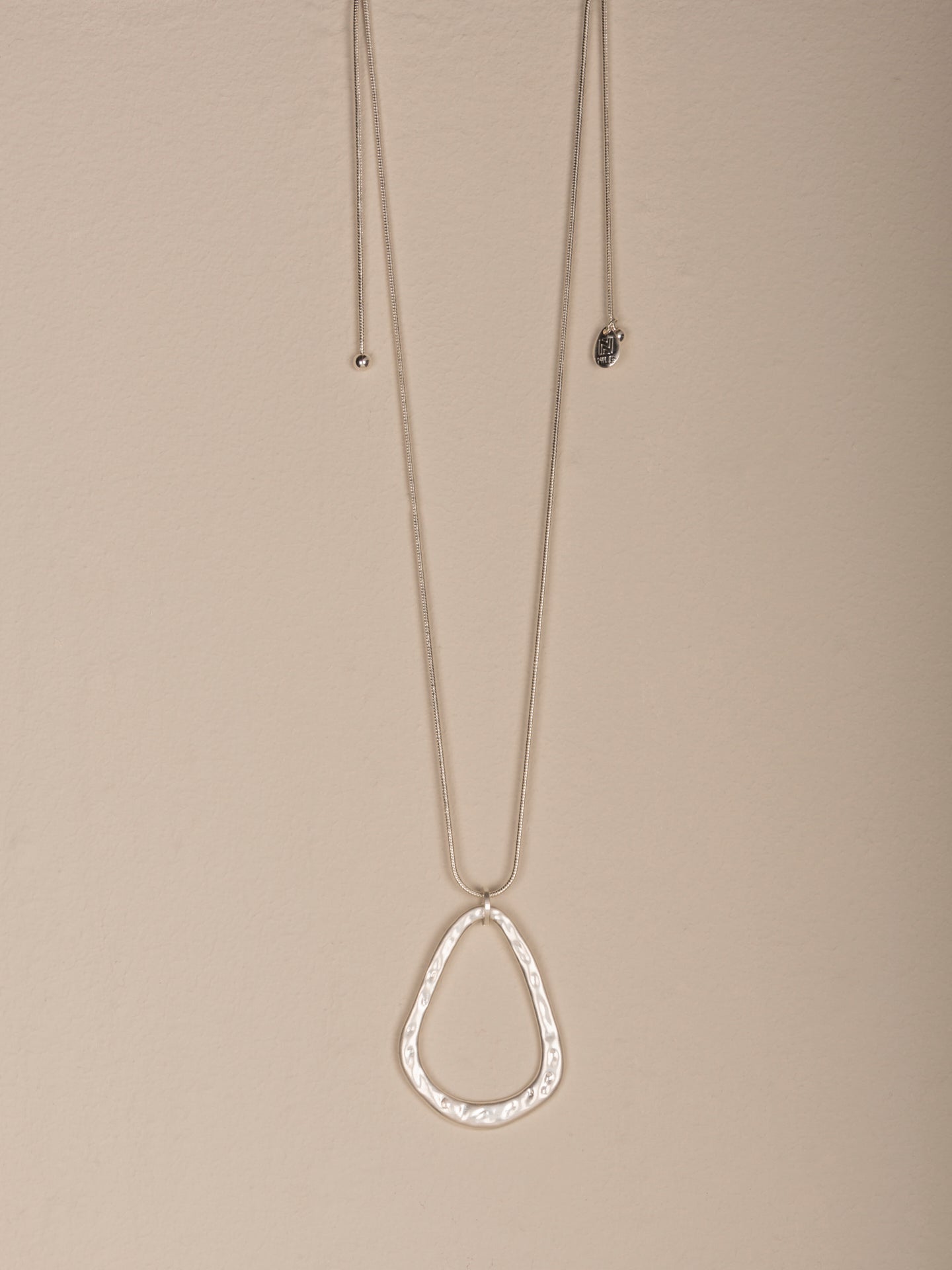 Collana con ciondolo