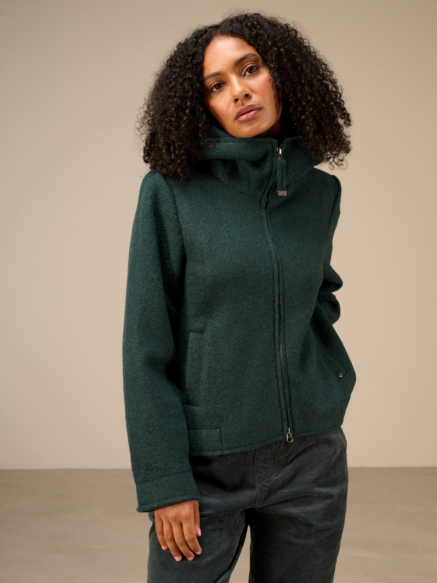 Jacke mit Kapuze
