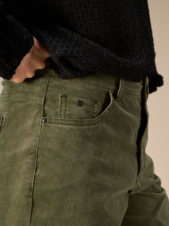 Straight-leg trousers