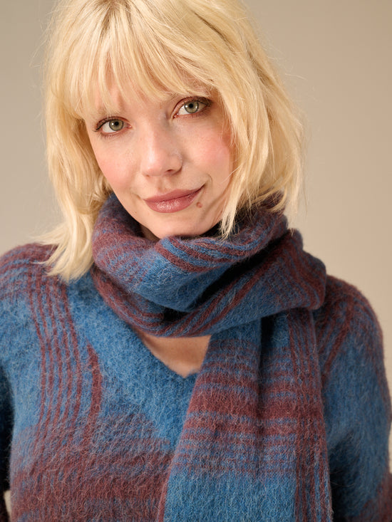 Knitted scarf