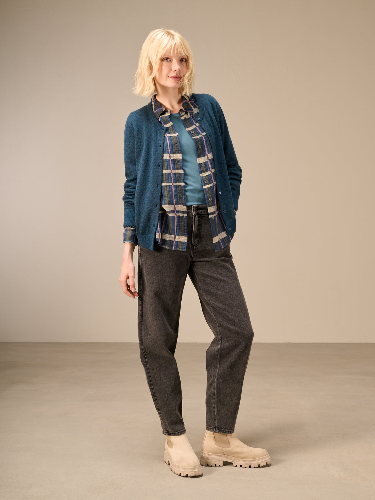 Barrel-leg jeans