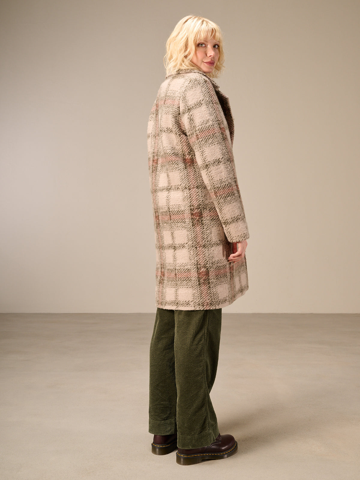 manteau avec motif à carreaux
