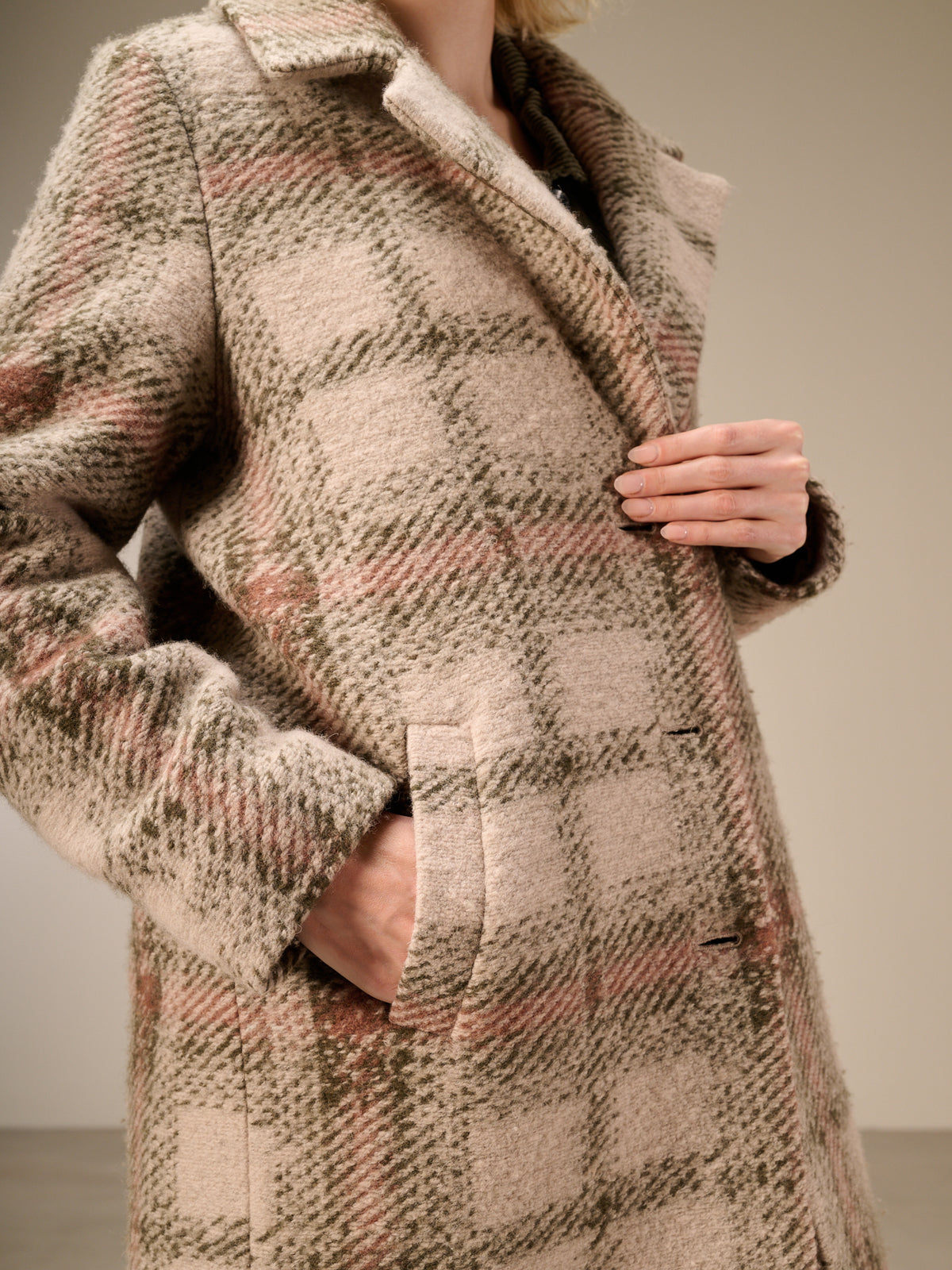 manteau avec motif à carreaux