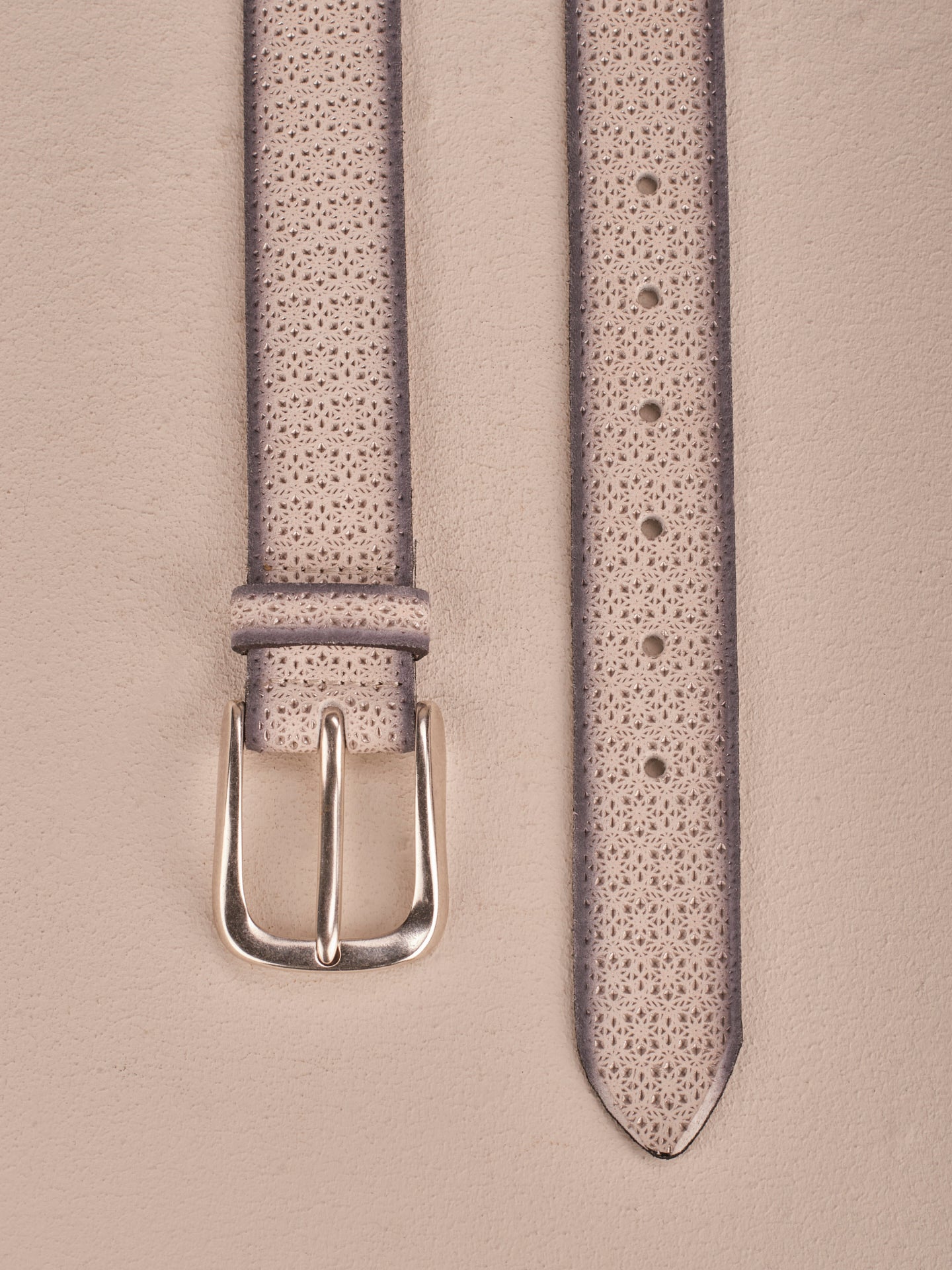 Leather belt