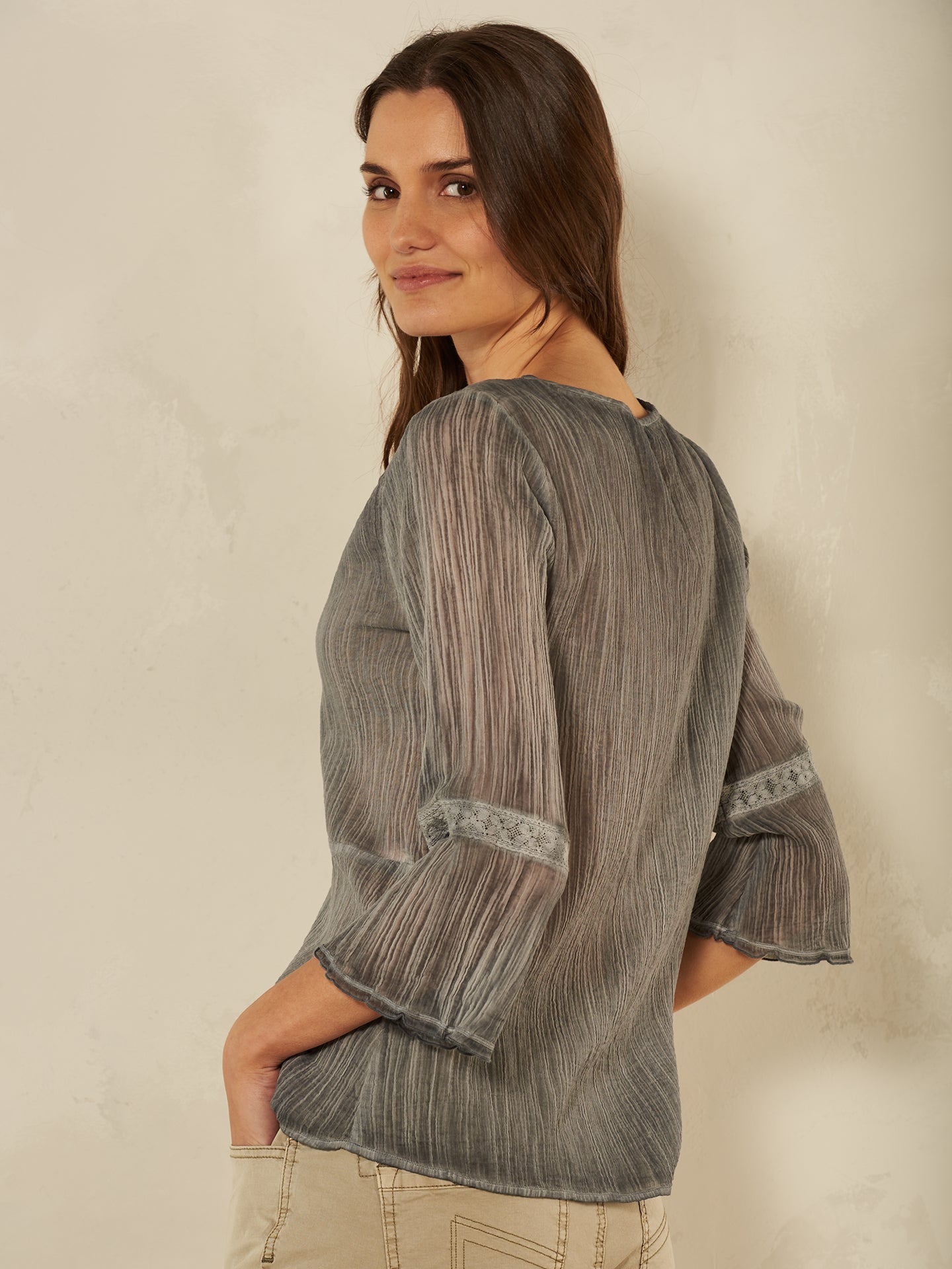 blouse à volants