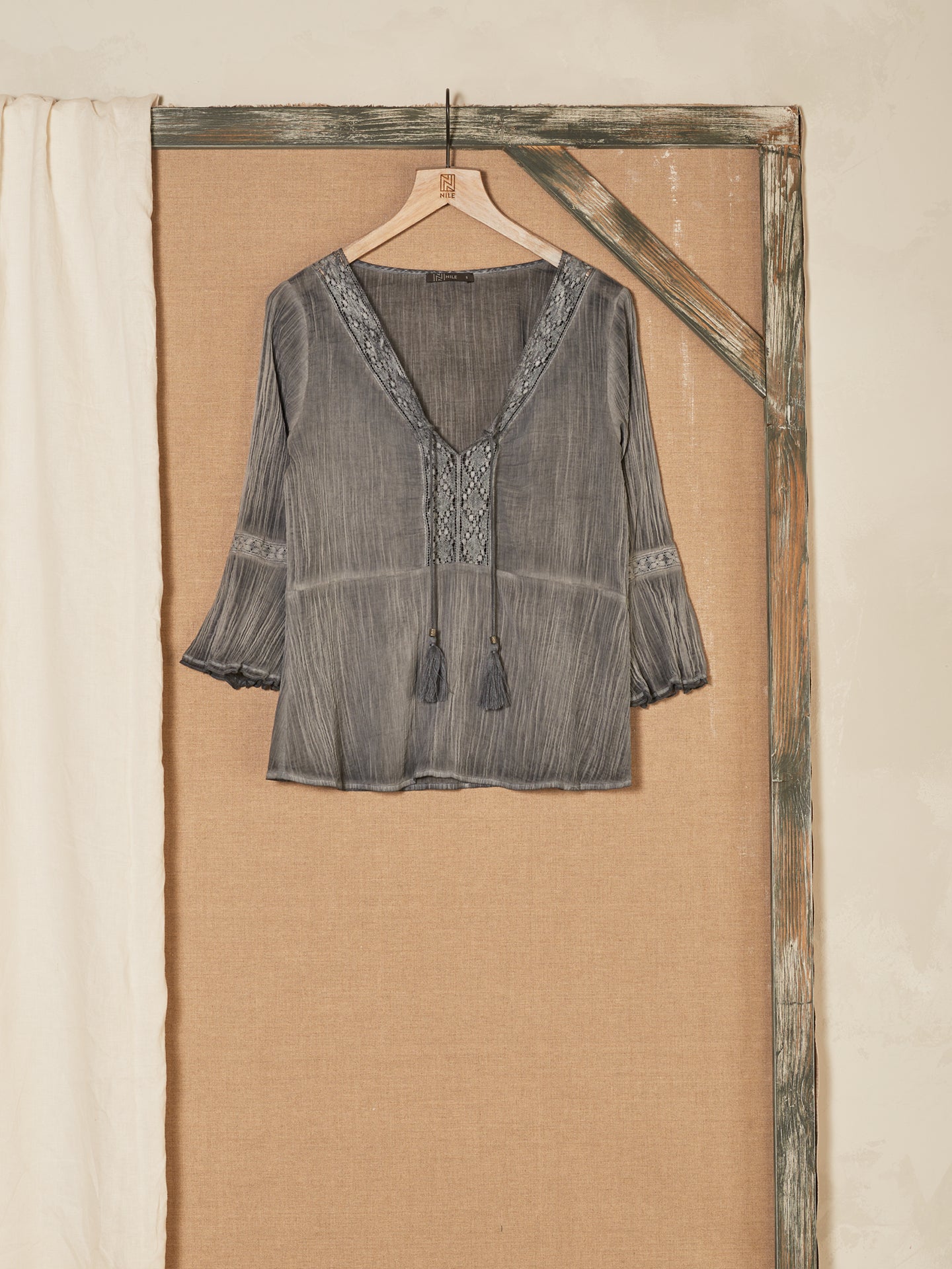 blouse à volants
