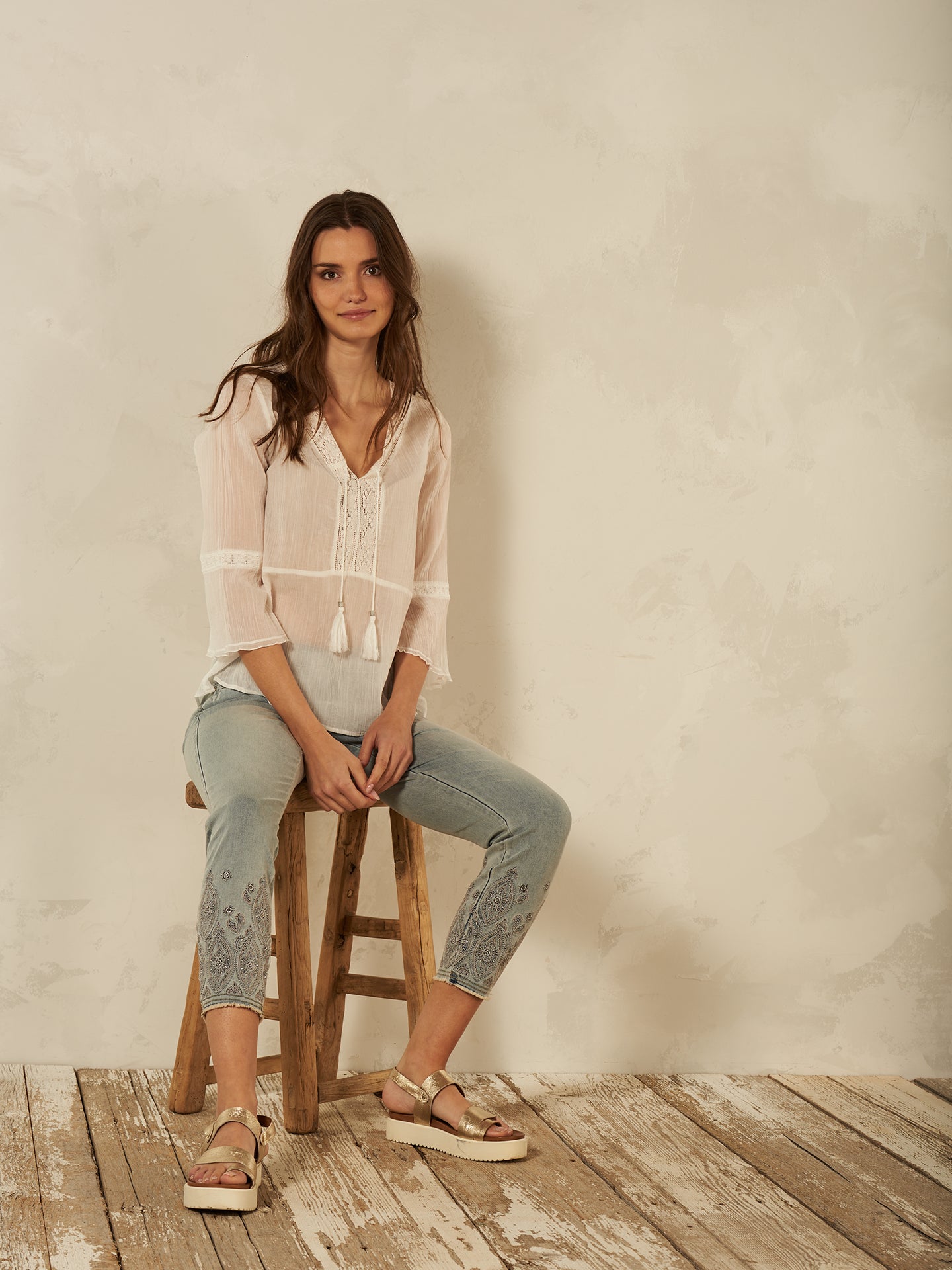 blouse à volants
