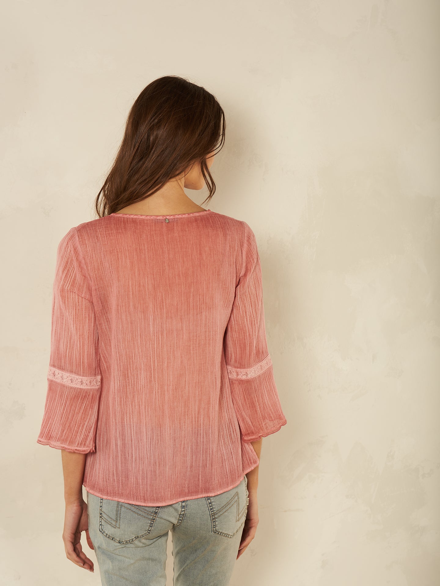 blouse à volants